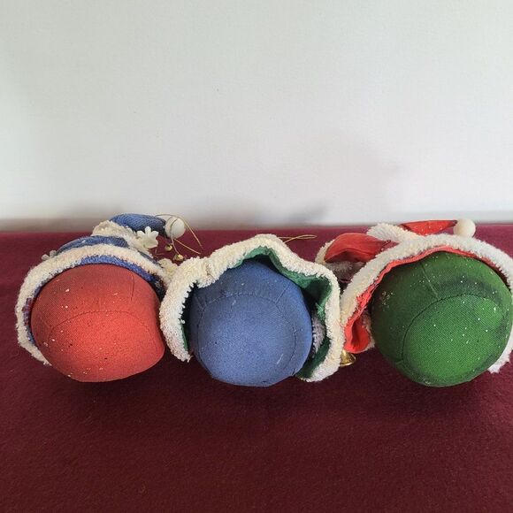 Vintage Fabric Mache Holiday Winter Christmas Ornaments Three Old World Santas - Picture 8 of 15